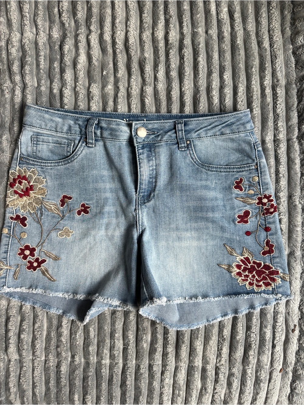 Light Blue Embroidered Denim Shorts with Red Floral Detail